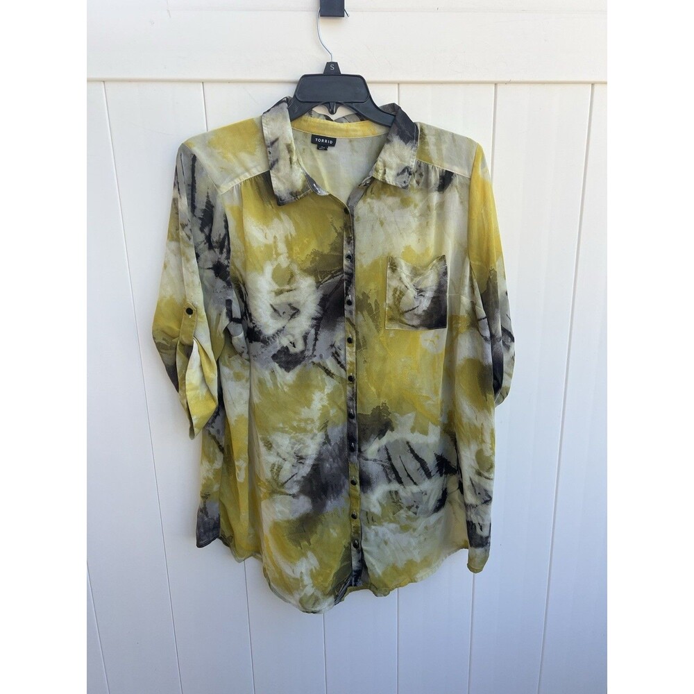 Torrid Button Front Abstract Print Blouse Size 2X